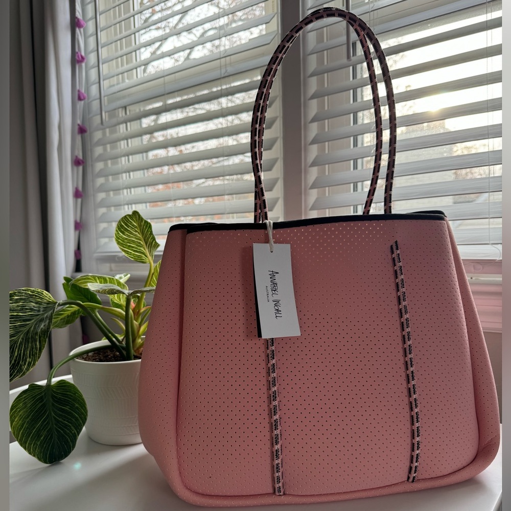 NWT Annabel Ingall Neoprene Sport Spice Tote Light Pink